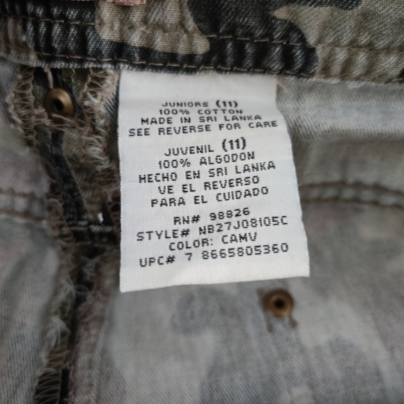 No Boundaries Green Camouflage Shorts Size Juniors 11 - Picture 5 of 9